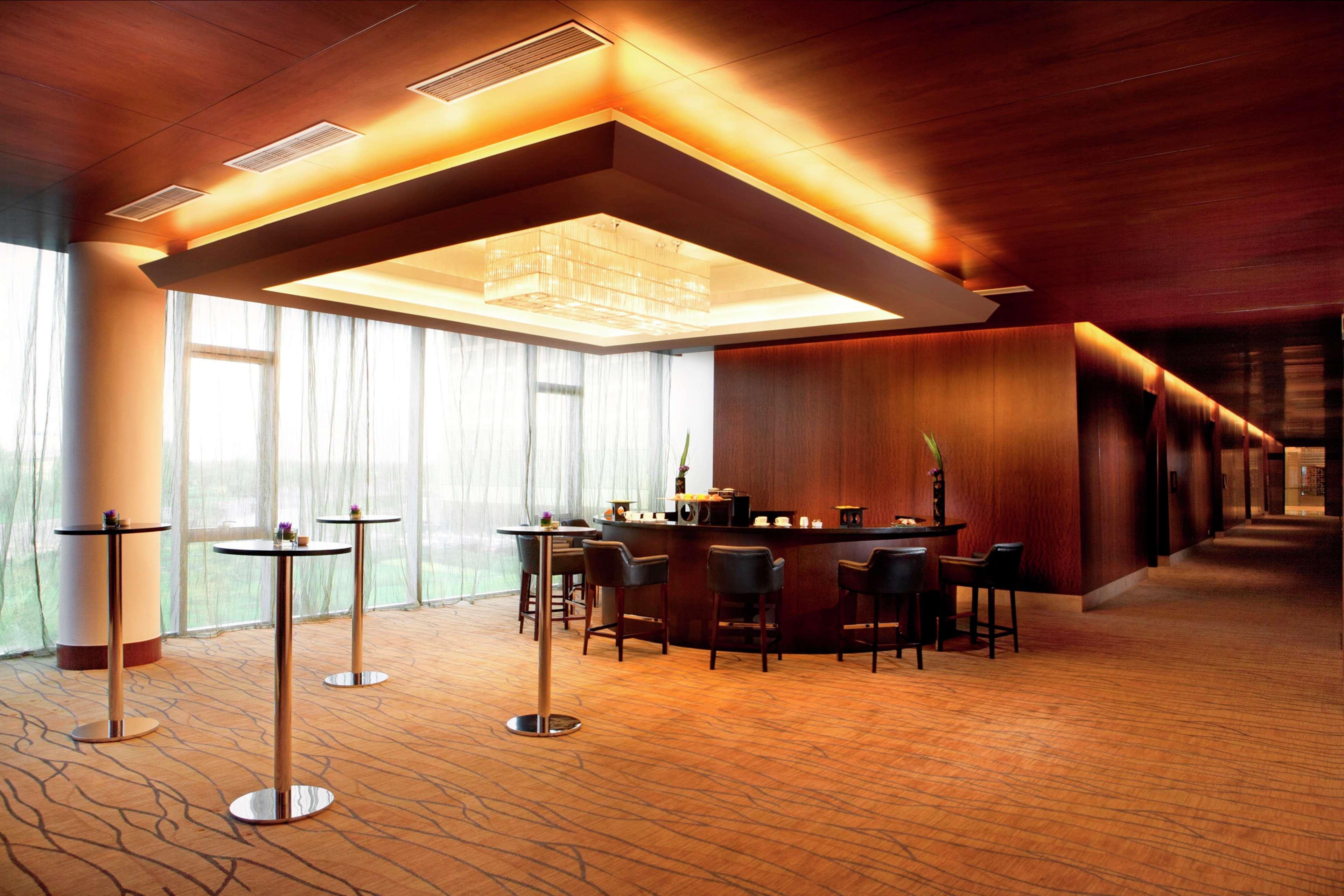 ฮิลตัน ปักกิ่ง แคปิตอล แอร์พอร์ต Hotel Shunyi ภายนอก รูปภาพ